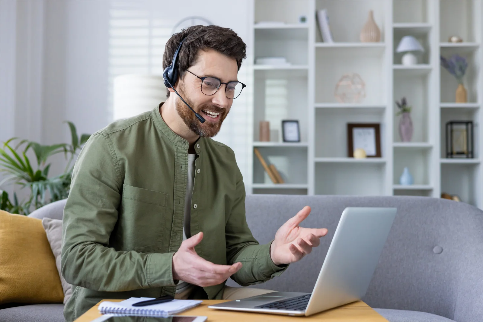 Australian student writing an English essay during an online tutoring session